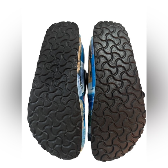 Birkenstock Original size 8, but fits a foot size 8 1/2. Like new. - Picture 4 of 6